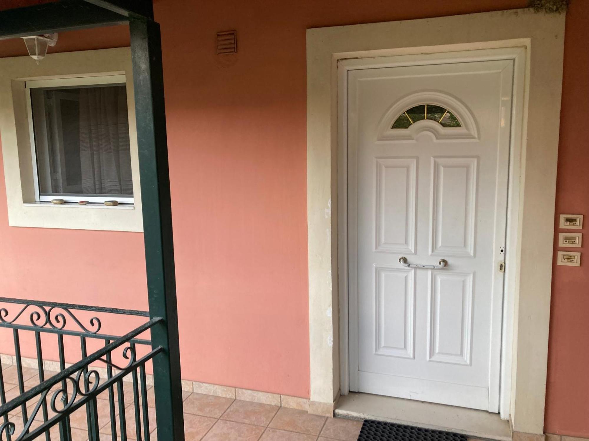Διαμέρισμα Στην Κέρκυρα Kanálion Exterior foto